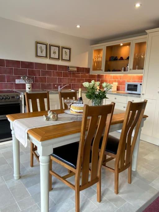 Woodland View At Hewish Mill Villa Bittadon Exterior photo